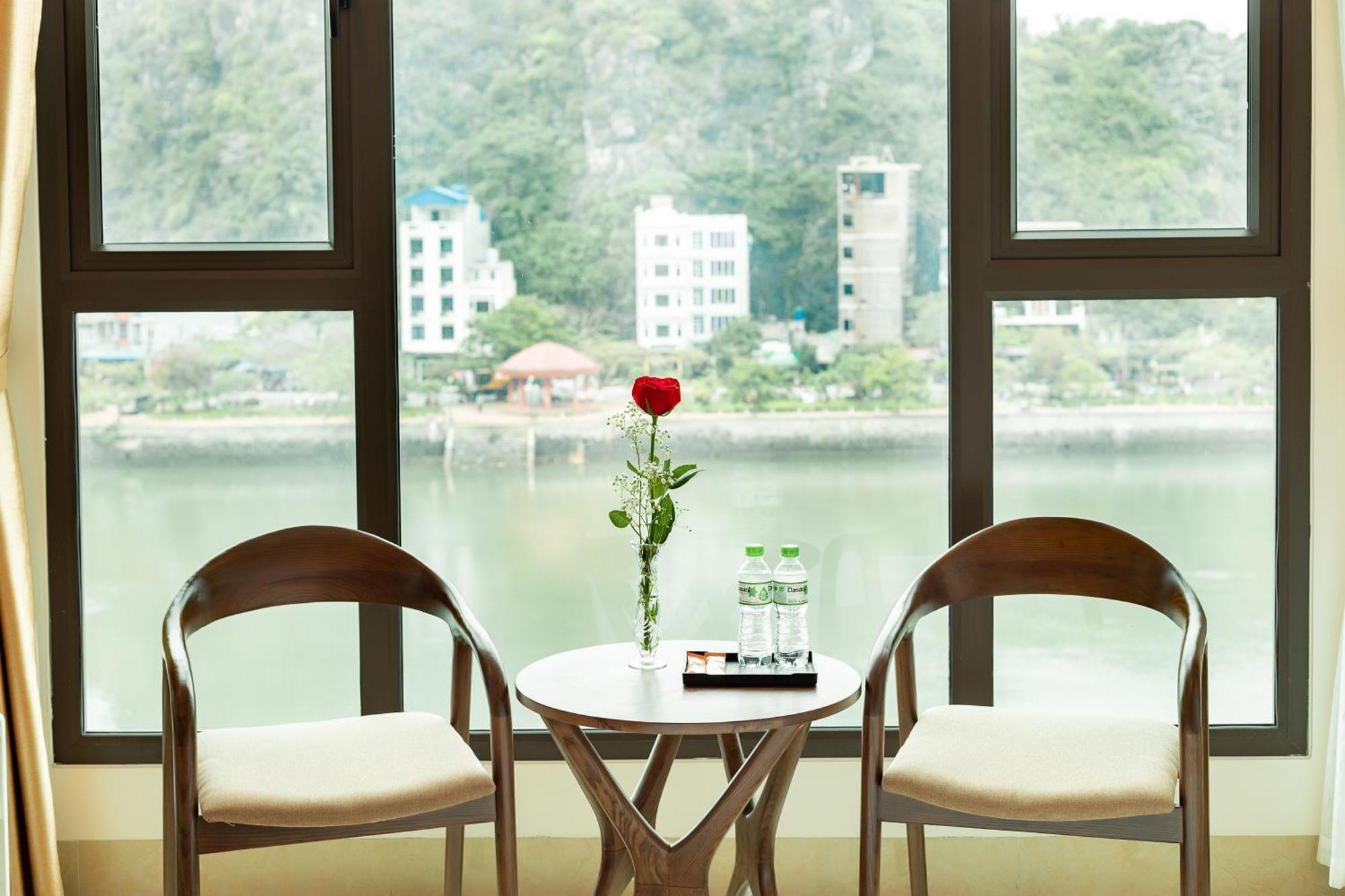 Tung Quang Hotel Dong Khe Sau Exteriér fotografie