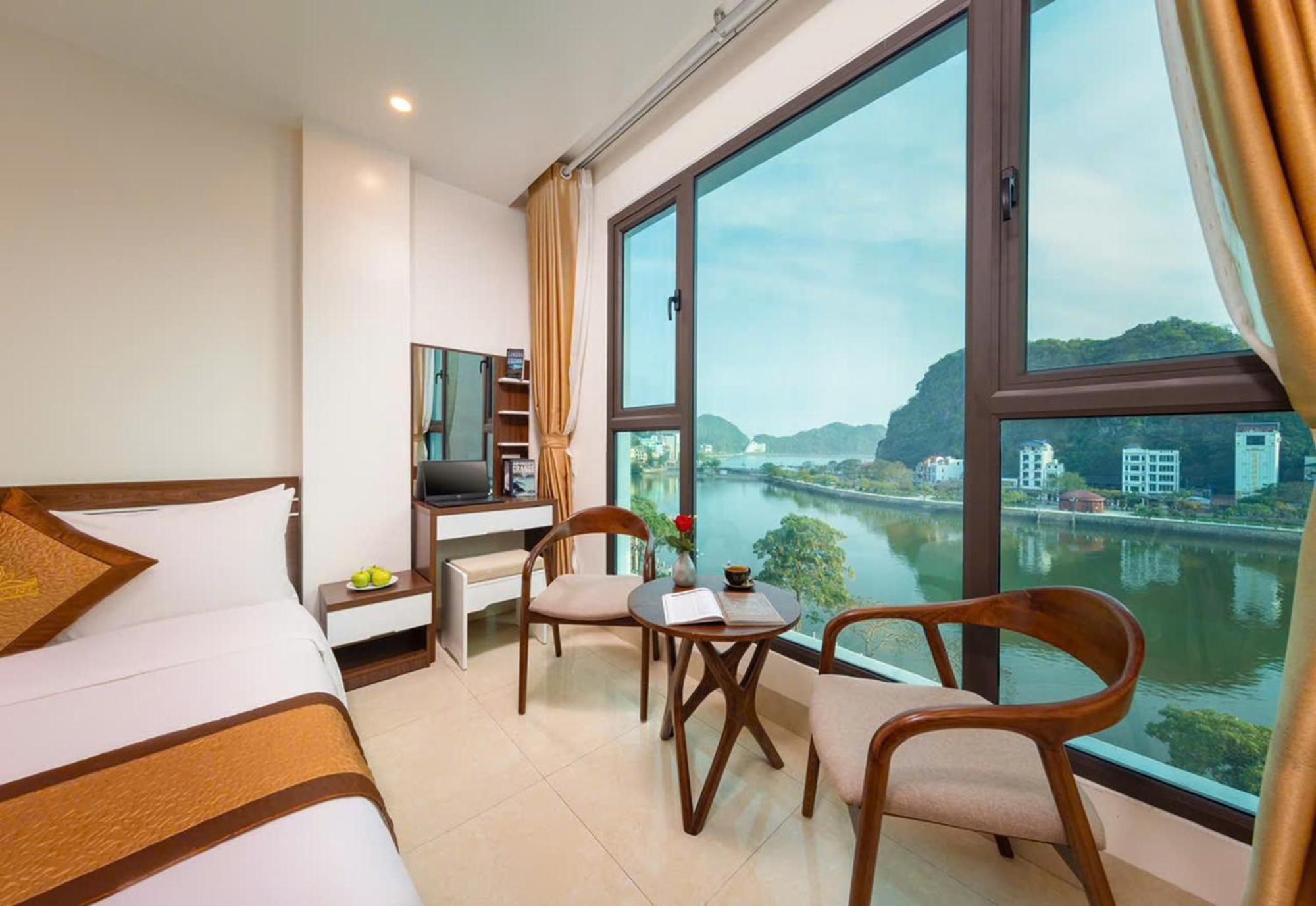 Tung Quang Hotel Dong Khe Sau Exteriér fotografie