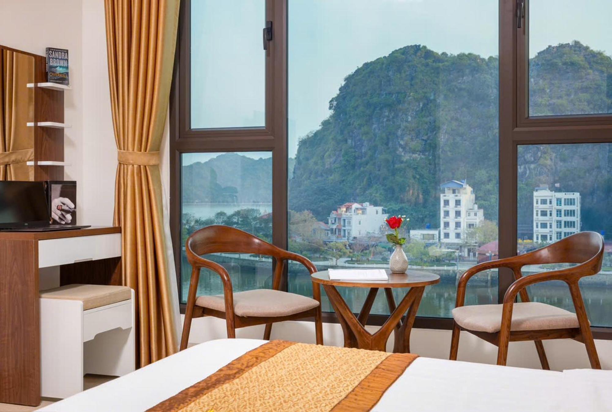 Tung Quang Hotel Dong Khe Sau Exteriér fotografie