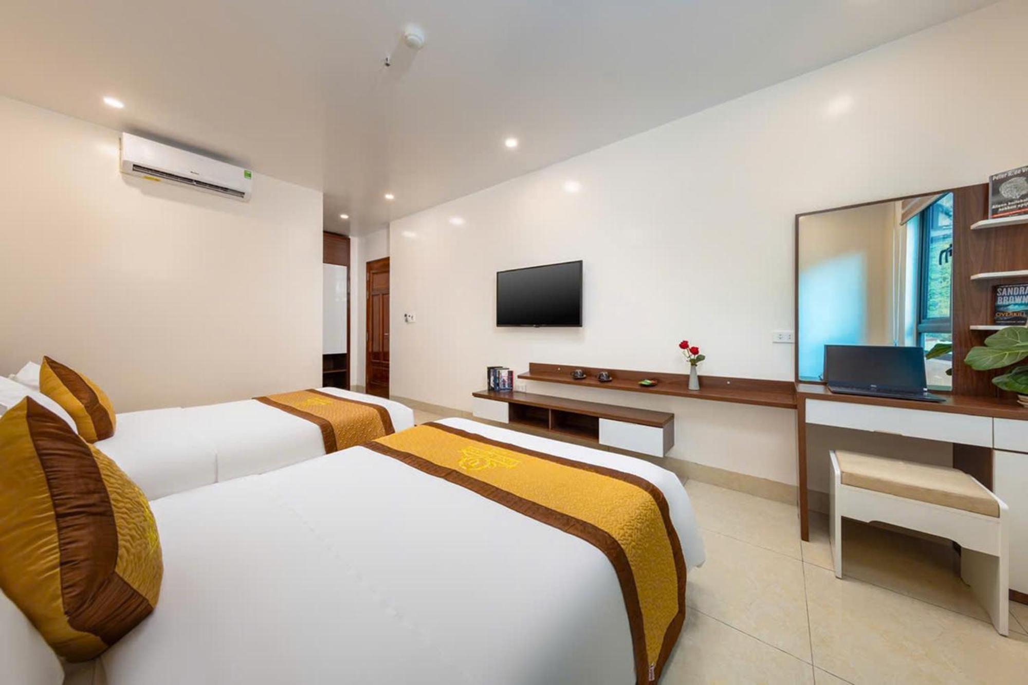 Tung Quang Hotel Dong Khe Sau Exteriér fotografie